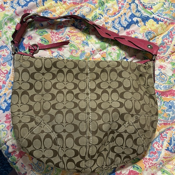 Coach Handbag - Picture 1 of 7
